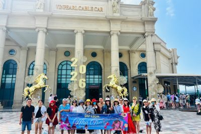 TRƯỜNG TH NGÔ THÌ NHẬM RỘN RÀNG TỔ CHỨC NGÀY QUỐC TẾ PHỤ NỮ 8/3